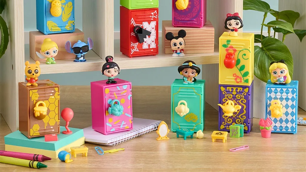 Disney Doorables Academy Mystery Lockers